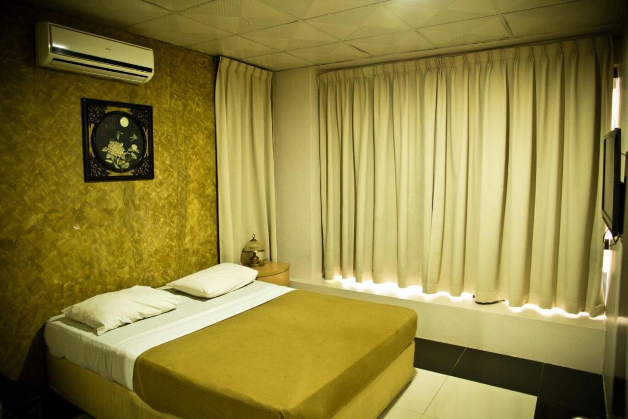 Golden Leaf Hotel Danga Bay 新山 外观 照片